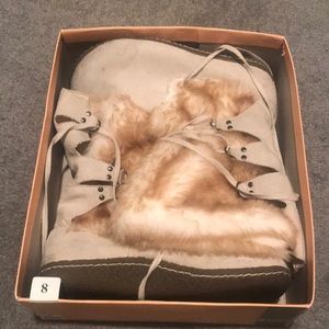 Lower East Side Stormy Faux Fur Boots - Early 2000s